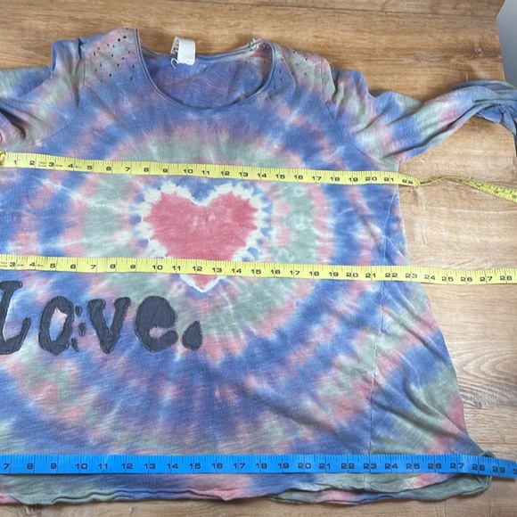 EUC Magnolia Pearl Love Appliqué Dylan Tee Top - Picture 11 of 16